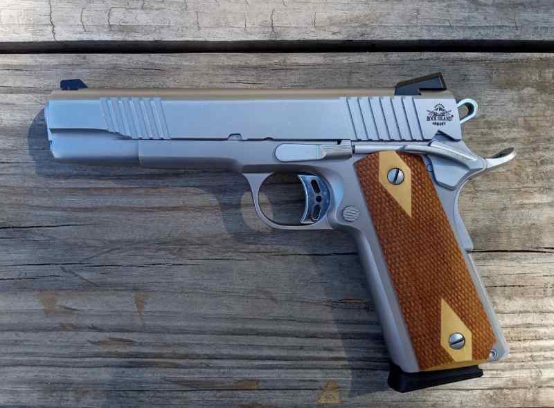 Rock Island Armory 1911 EFS 