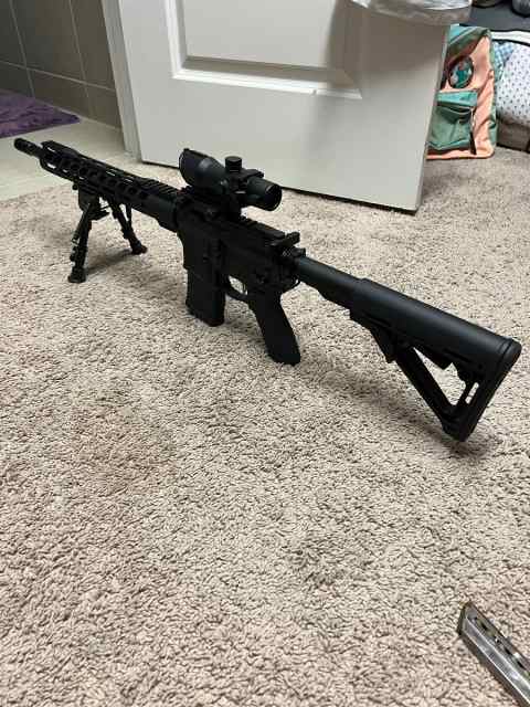 Smith &amp; Wesson AR15