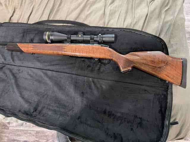 Weatherby Mark V in 240 WBY Mag w/ Scope &amp; Ammo