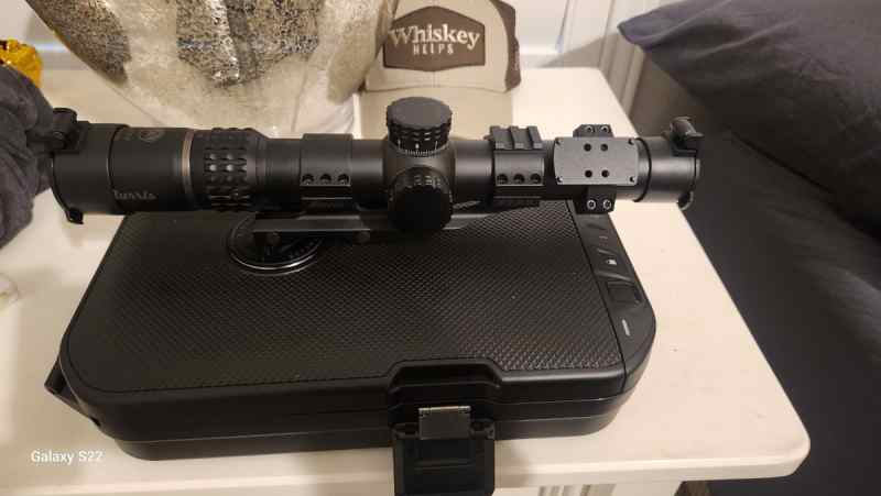 Burris XTR II 1.5-8 lpvo with mount 