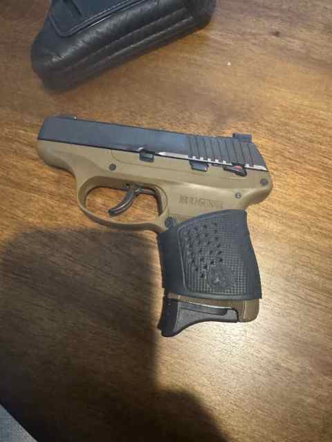 Ruger LC9 with night sights