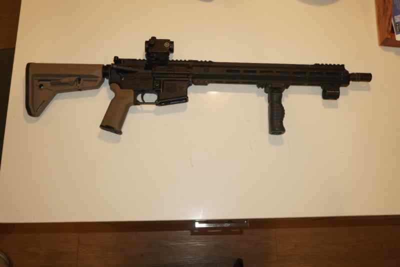 Diamondback DB15 – Upgraded AR-15 w/ Magpul &amp; Crim