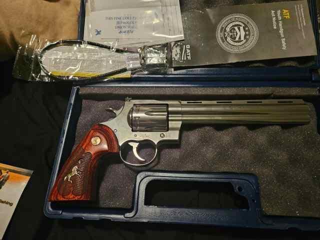 Colt Anaconda 44 Magnum 