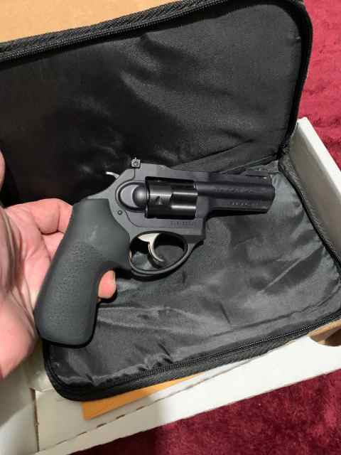 Ruger LCR  double action 38 special +p