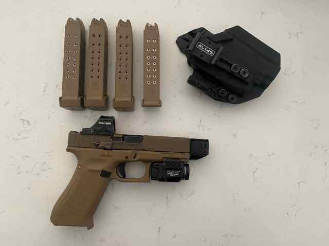 Glock 19x w/extras