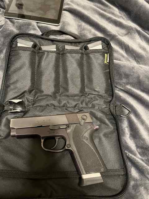 Smith &amp;Wesson 457