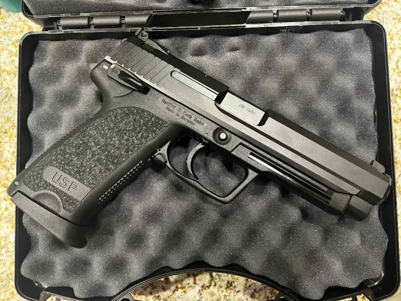 New/Unfired Hecker &amp; Koch HK USP 45 Expert V1