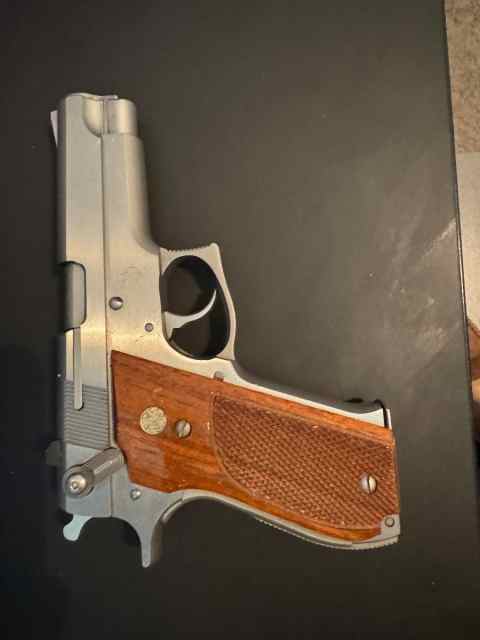 S&amp;W 639