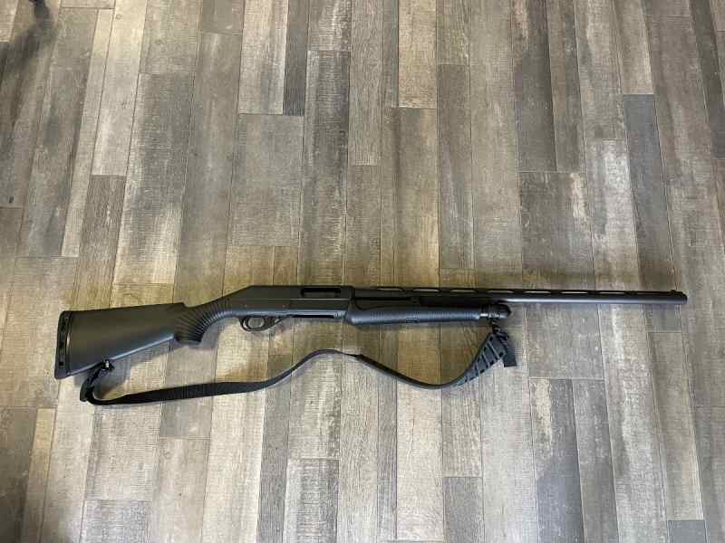 Benelli Nova like new 