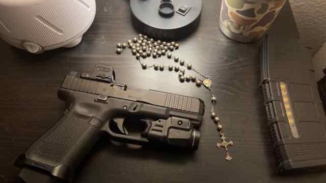 Glock 19 MOS w/holosun EPS carry setup