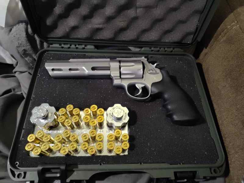Smith and Wesson 629 Competitor Performance Center