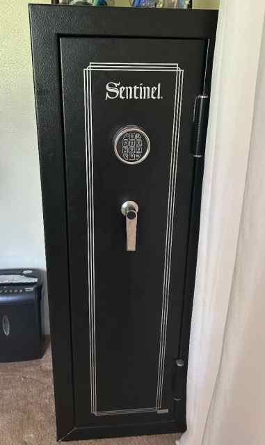 Sentinel gun safe 
