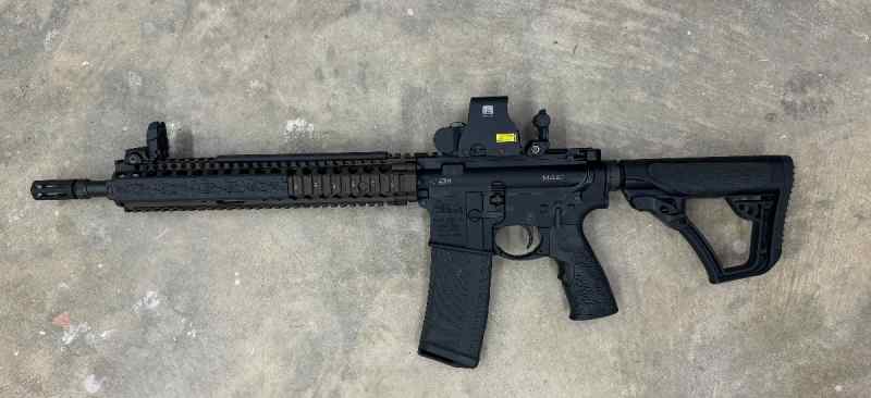 DDM4A1 w/eotech