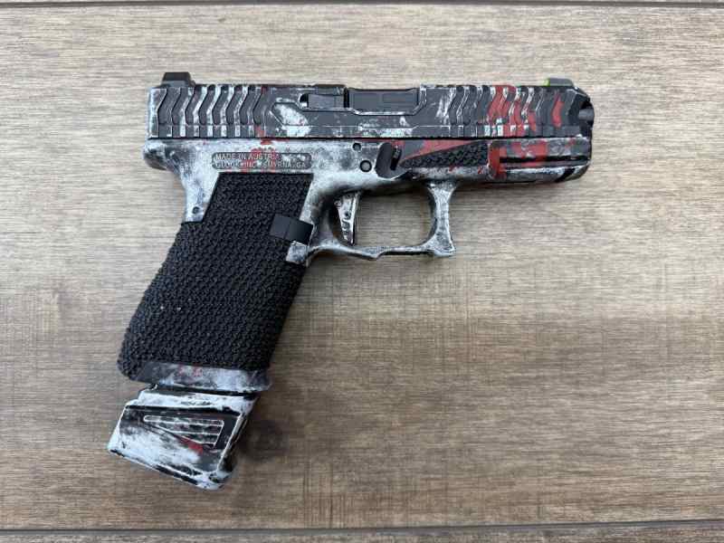 *USED* HIGHLY CUSTOMIZED GLOCK G19 