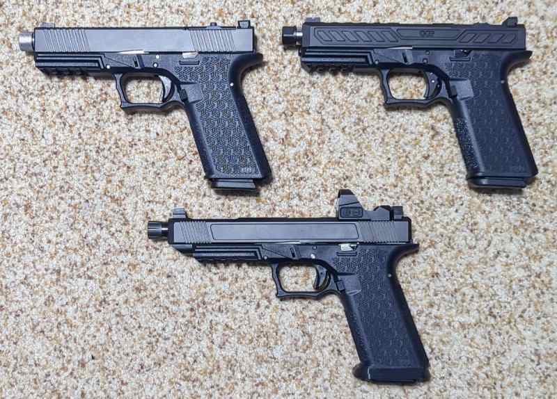 3 Different Full Size GGP Glock 17 &amp; 34 w/ Extras!