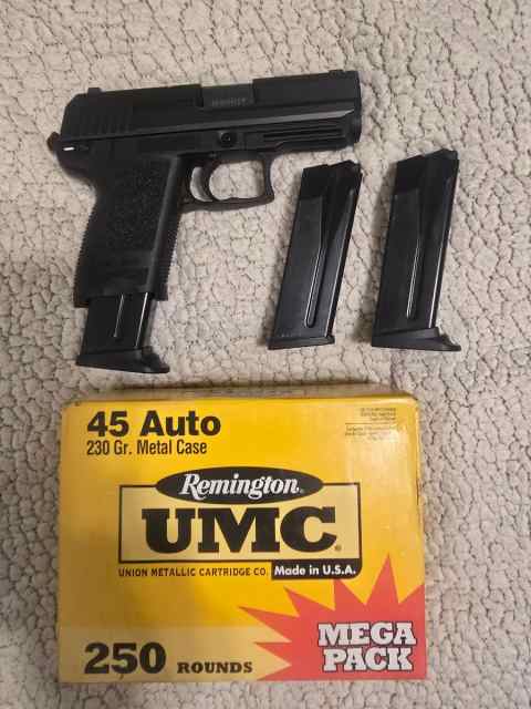 HK USP .45 compact with mags n ammo