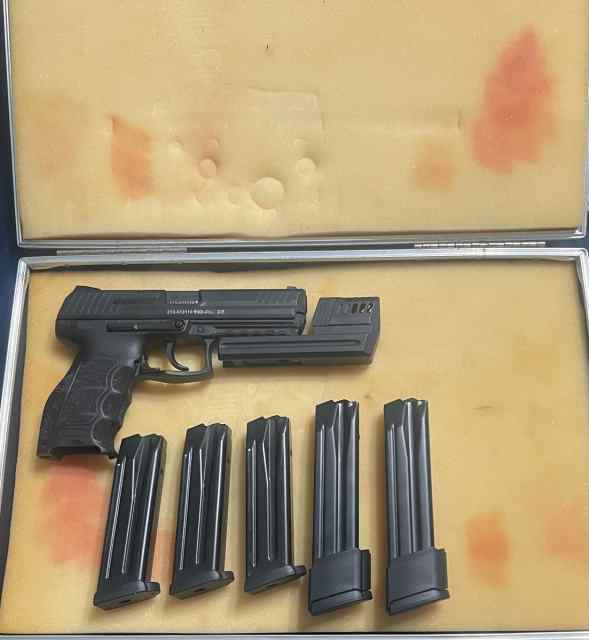 H&amp;K P30L V1 w/John Wick Comp + extra mags