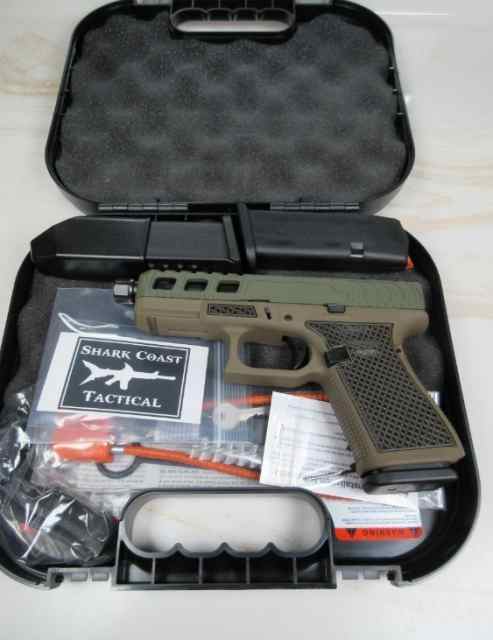 Glock 19 GEN5 9mm Shark Coast Tactical Thrasher