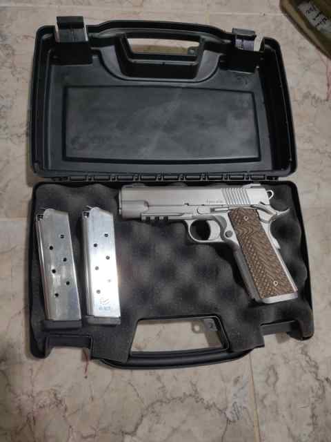 DAN WESSON 1911 SPECIALIST STAINLESS COMMANDER 45 