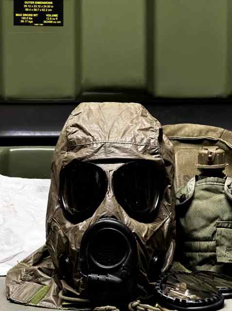 MILITARY TACTICAL M17A1 GAS MASK