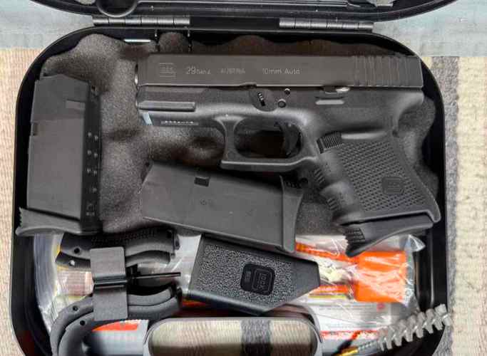 GLOCK 29 GEN 4 10MM MINT CONDITION.