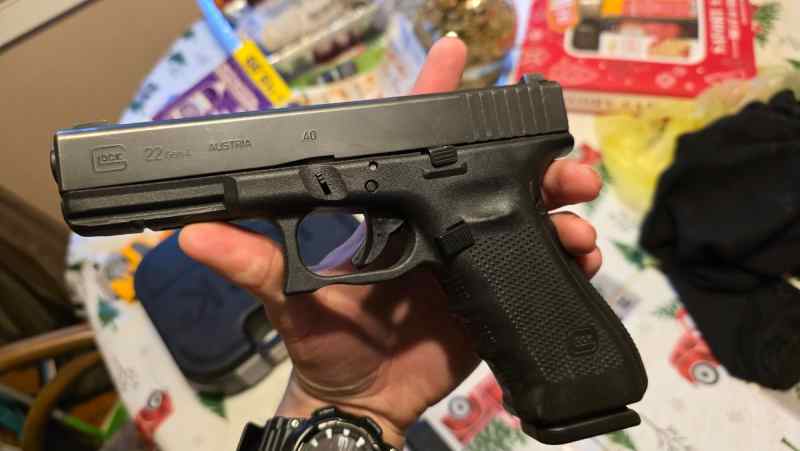 Glock 22 in .40 SW