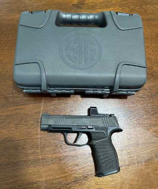 SIG P365 XL Romeo Red Dot