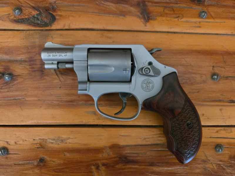 S&amp;W  637-2 performance center .38 +p