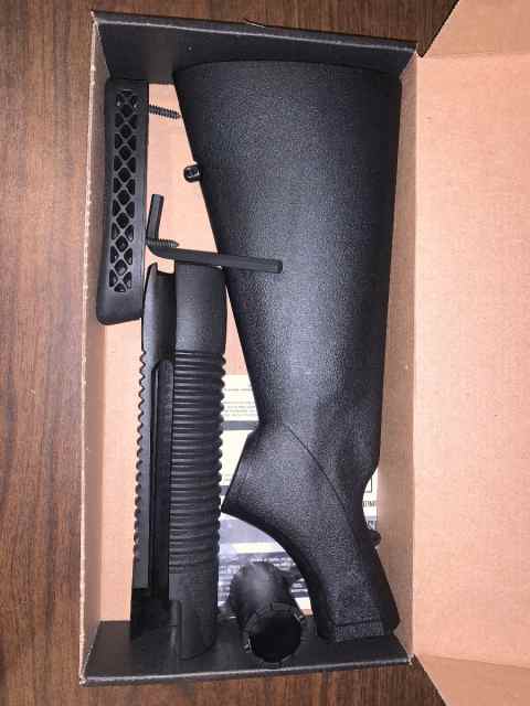 Mossberg 590s - Stock/hand guard 