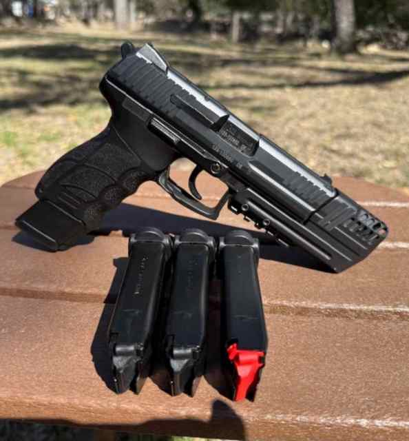 HK P30 with comp