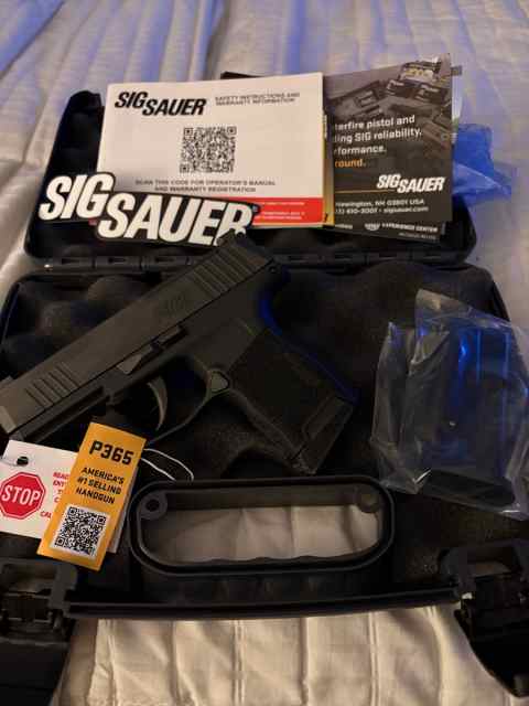 New Sig P365. / night sights/ optic ready 