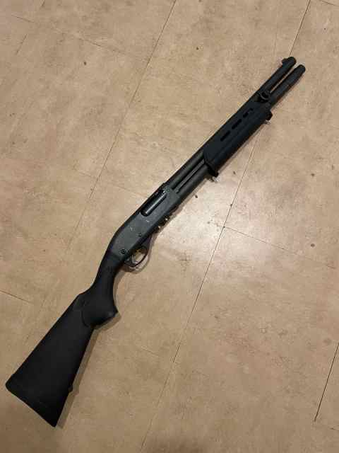 Remington 870 W/ extras 