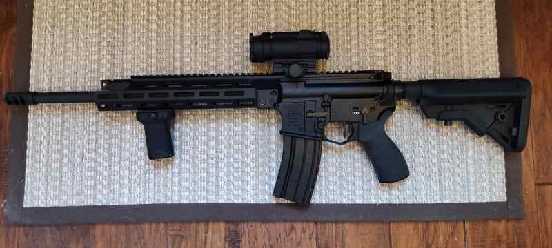 LMT 16&quot; PISTON SHOVELNOSE AR15 W/ AIMPOINT &amp; AMMO 