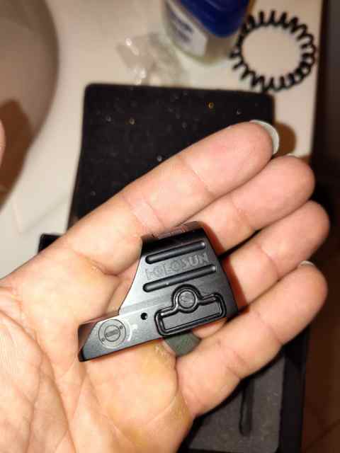 Blacked out holosun 507c