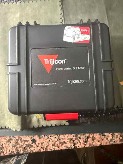 Trijicon RMRcc 6.5MOA red dot sight