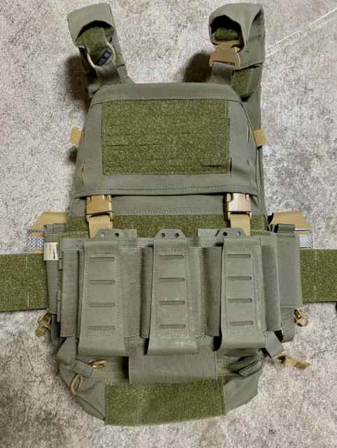 Loaded Ferro Concepts FCPC Plate Carrier- Med.