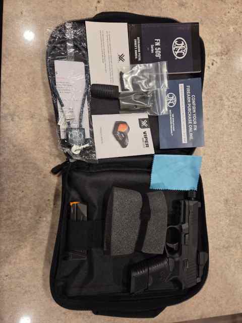 FN 509 Tactical Compact w/ Vortex Viper Red Dot