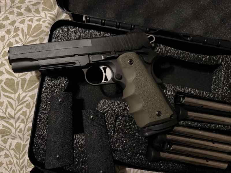 Sig 1911 Tacops 45