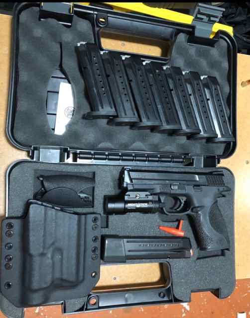 S&amp;W M&amp;P 9mm 1.0