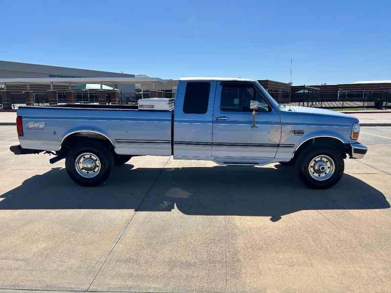 1997 Ford F250 XLT Heavy Duty Long Bed 7.3L V8 Tur