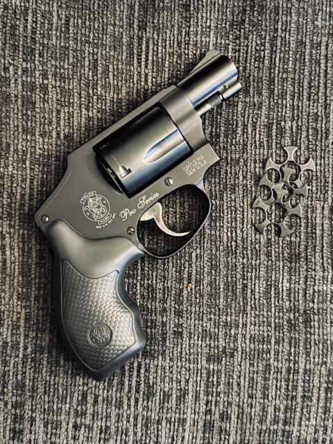 S&amp;W J Frame 442 Pro Series