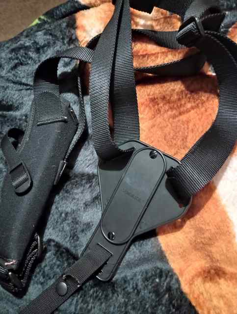 Uncle Mike&#039;s Shoulder Holster 