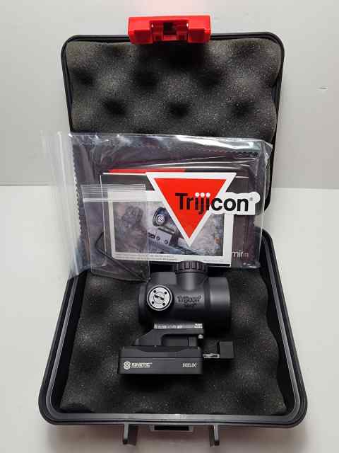 Trijicon MRO Adjustable LED 2.0 MOA Red Dot