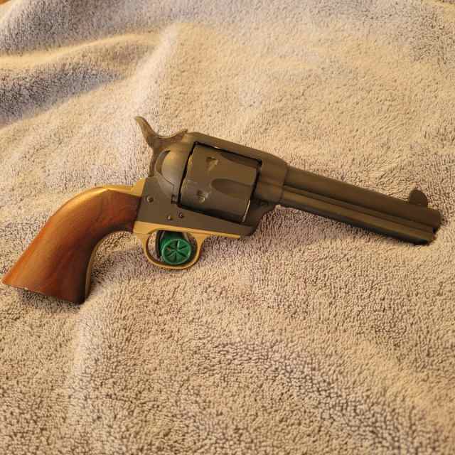 Uberti revolver 45lc