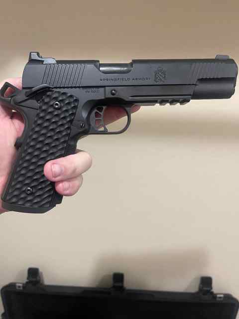 Black springfield 1911 trp in 45