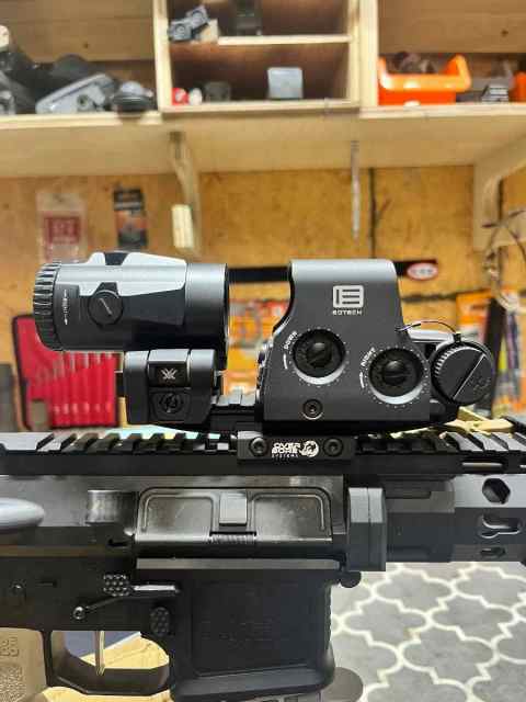 EOTECH W/ Magnifier