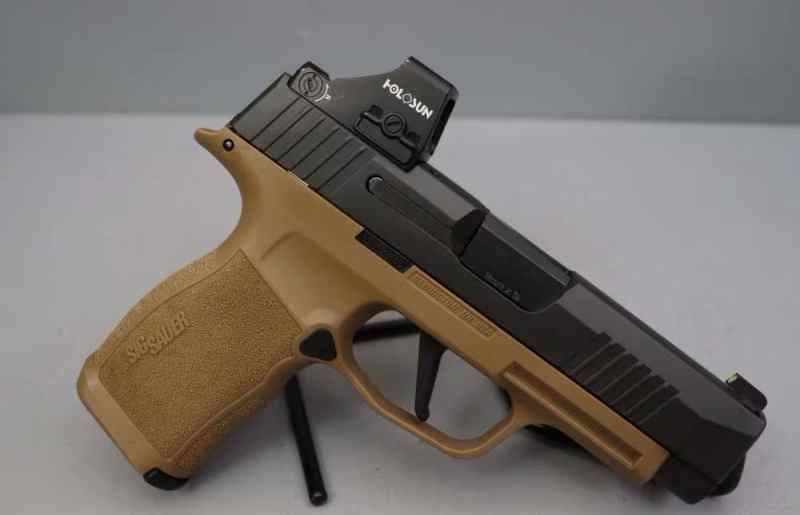 Sig Sauer P365 XL 9mm 3.7&quot; w/Box &amp; Holosun 507K