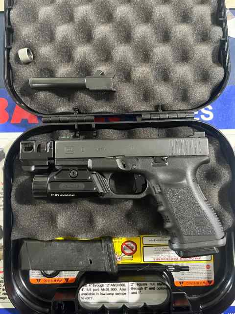 Glock 19 gen 3 w/extras