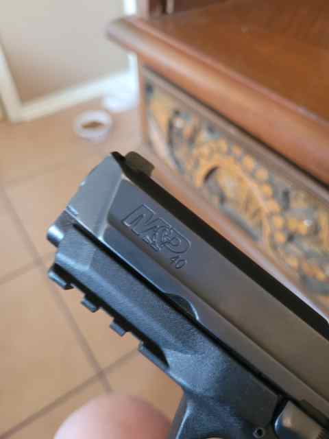 Smith &amp; wesson mp40  