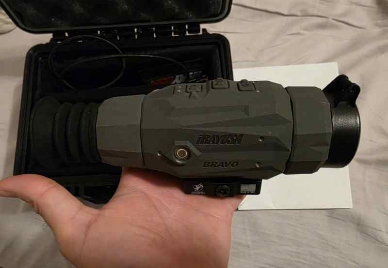 iRay Bravo thermal scope